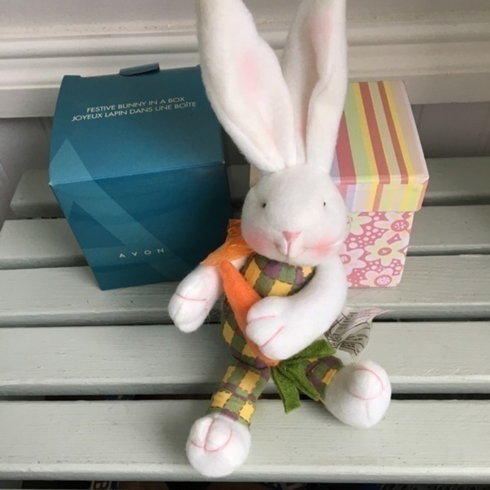 Vintage Avon 2007 Festive Easter Bunny in a Box